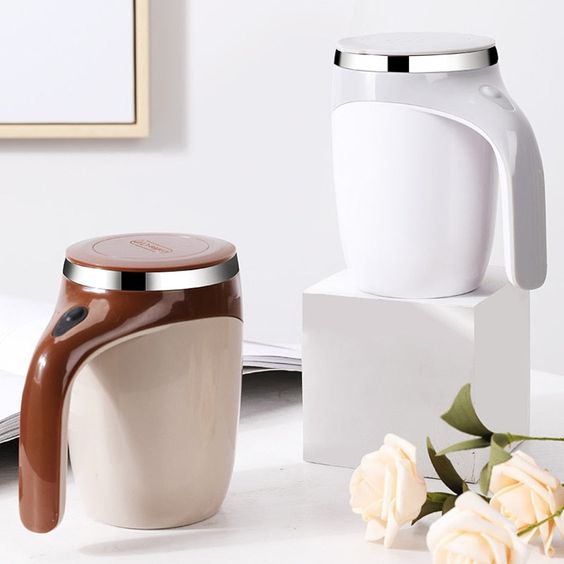 Caneca Magnética automática com tampa